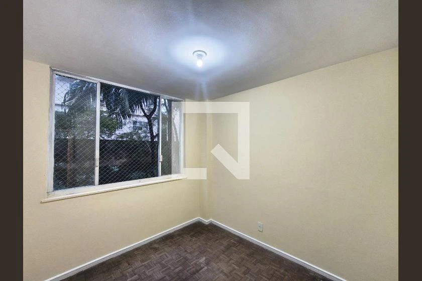 Apartment, 56 m², with wood or laminate floors — photo 10