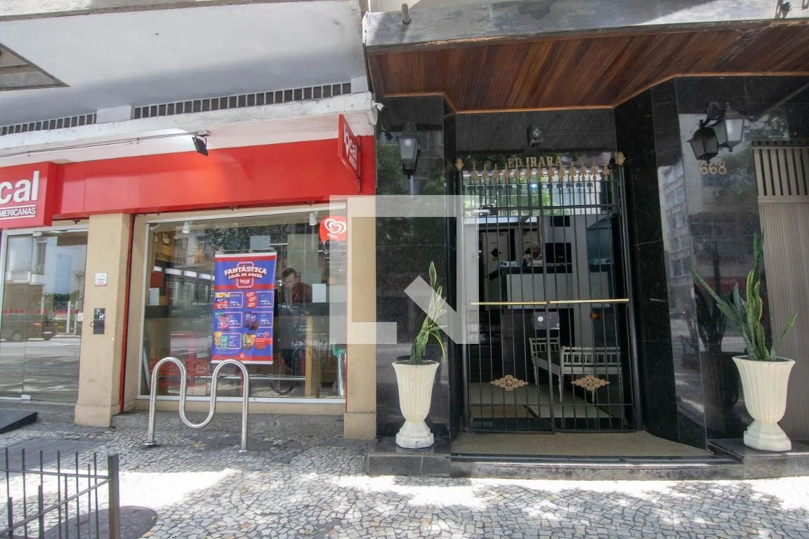 Apartamento, 30 m², com piso de madeira ou laminado — photo 17