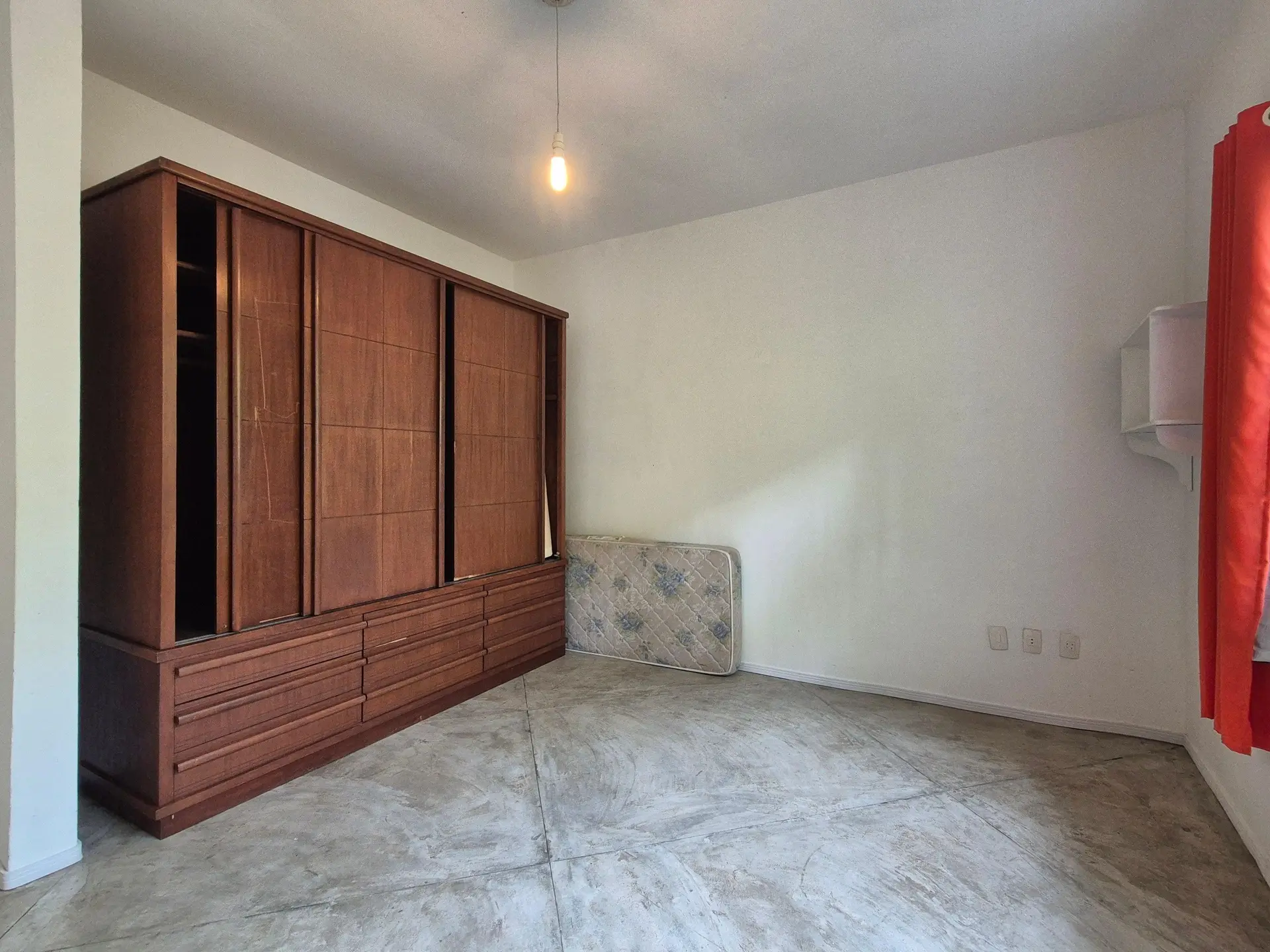 Condominium house to rent with 3 bedrooms and a suite — photo 15