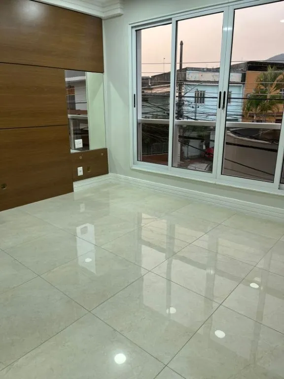 Casa com 3 quartos e 4 banheiros, varanda com churrasqueira — photo 31