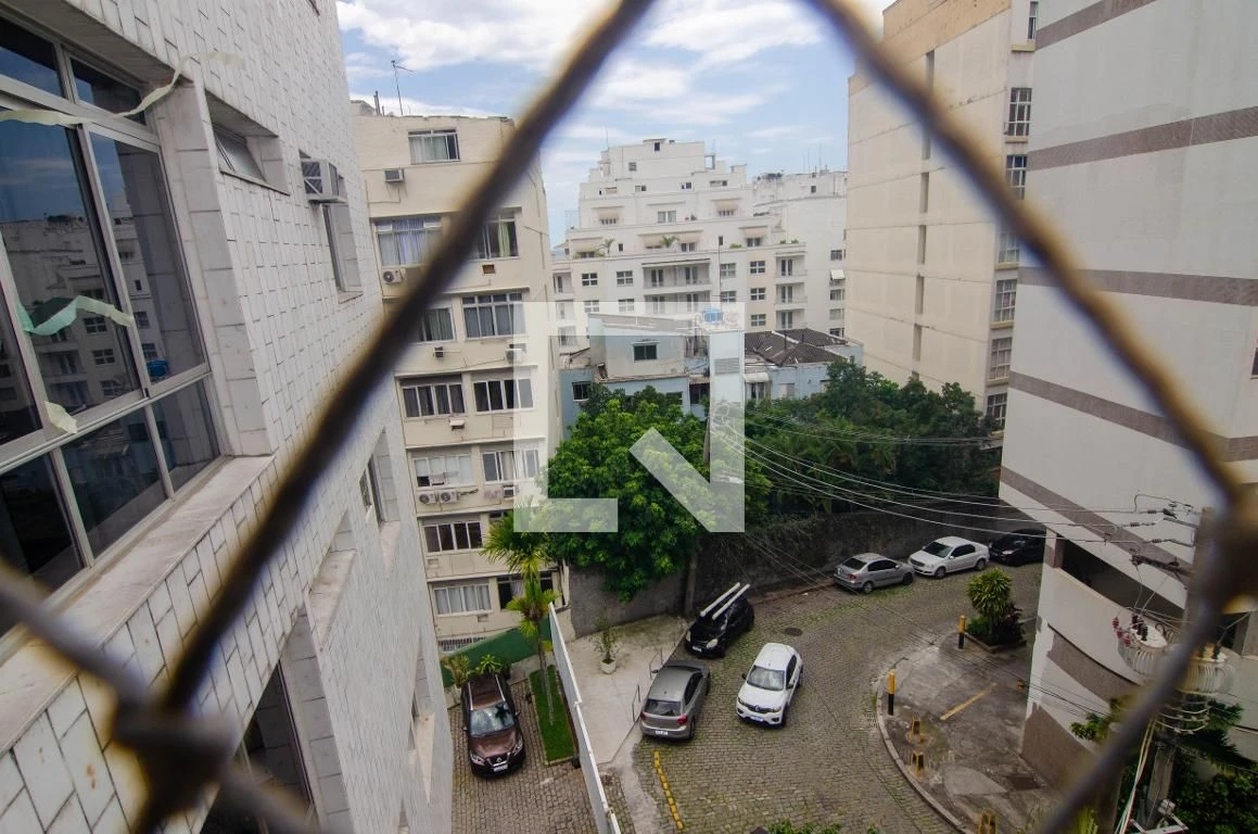 Apartamento sem mobília com 4 quartos e 4 banheiros — photo 11