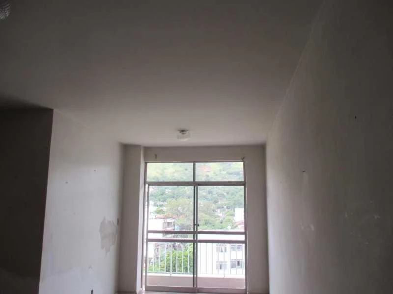 Apartment with 2 bedrooms and a closed-off kitchen — photo 3