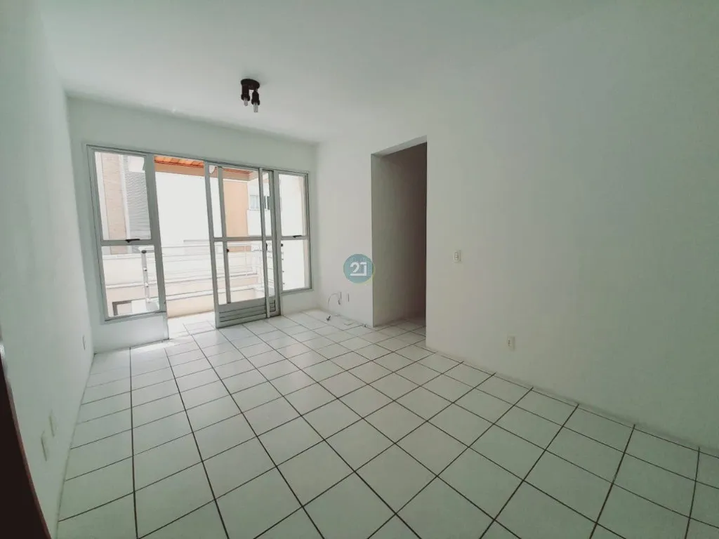 Balcony apartment with 2 en-suites and 198 m² — photo 3