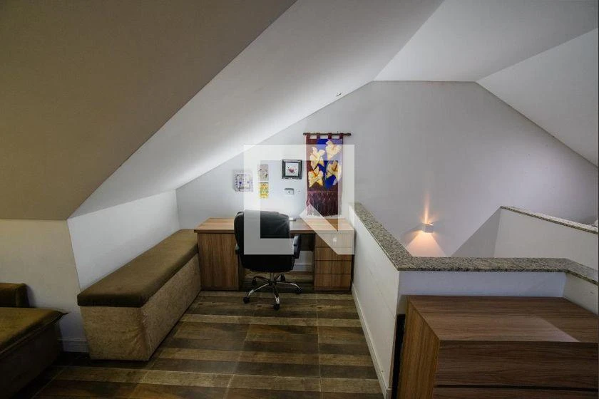 Home office in a 3-bedroom house, 155 m² — photo 9