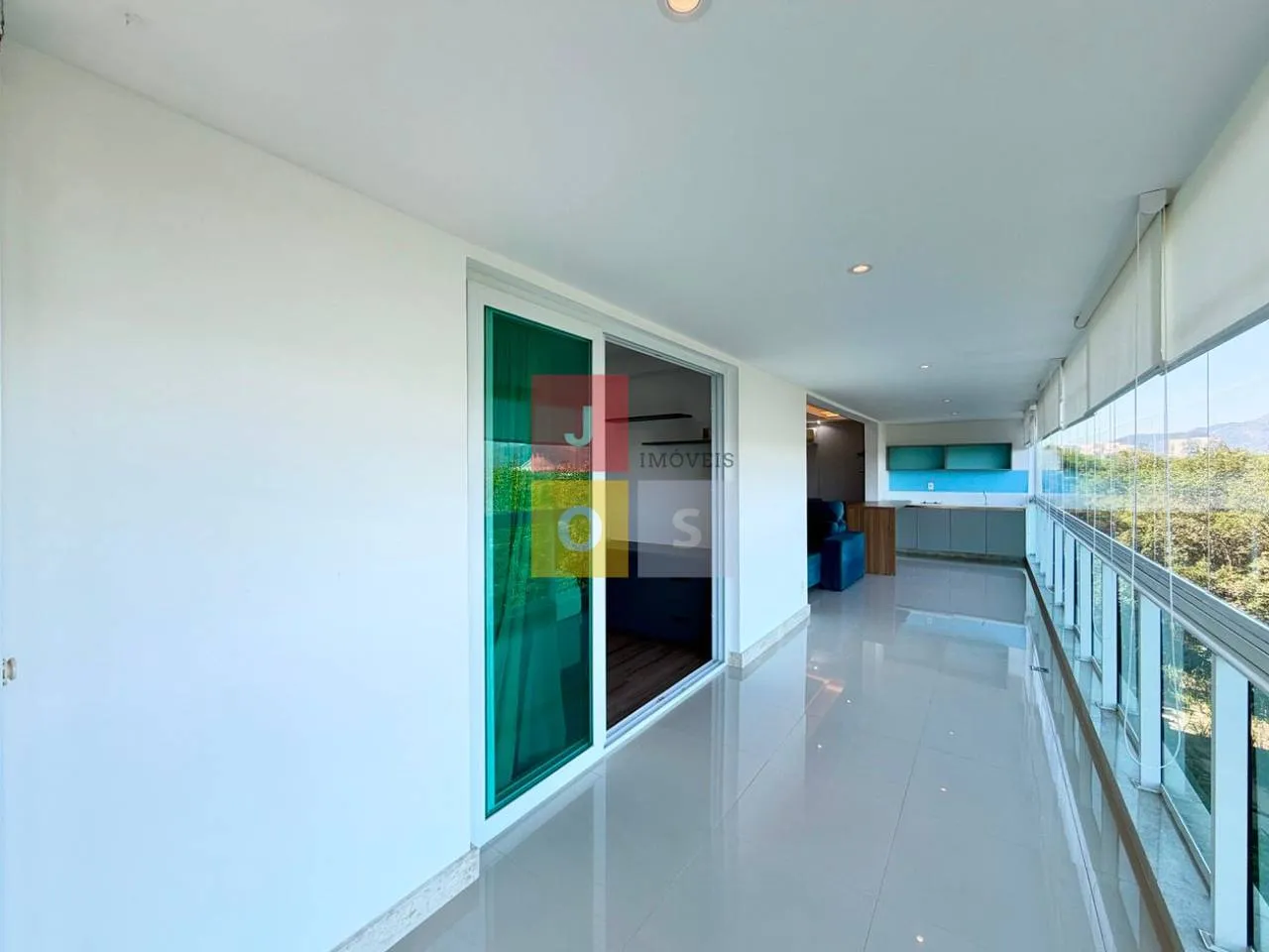 Furnished 4-bedroom suite apartment with 156 m² — photo 22