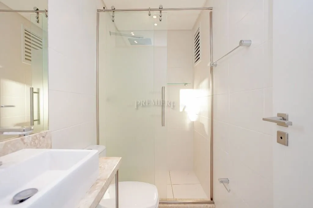 2-bedroom apartment in a building with a sauna — photo 18