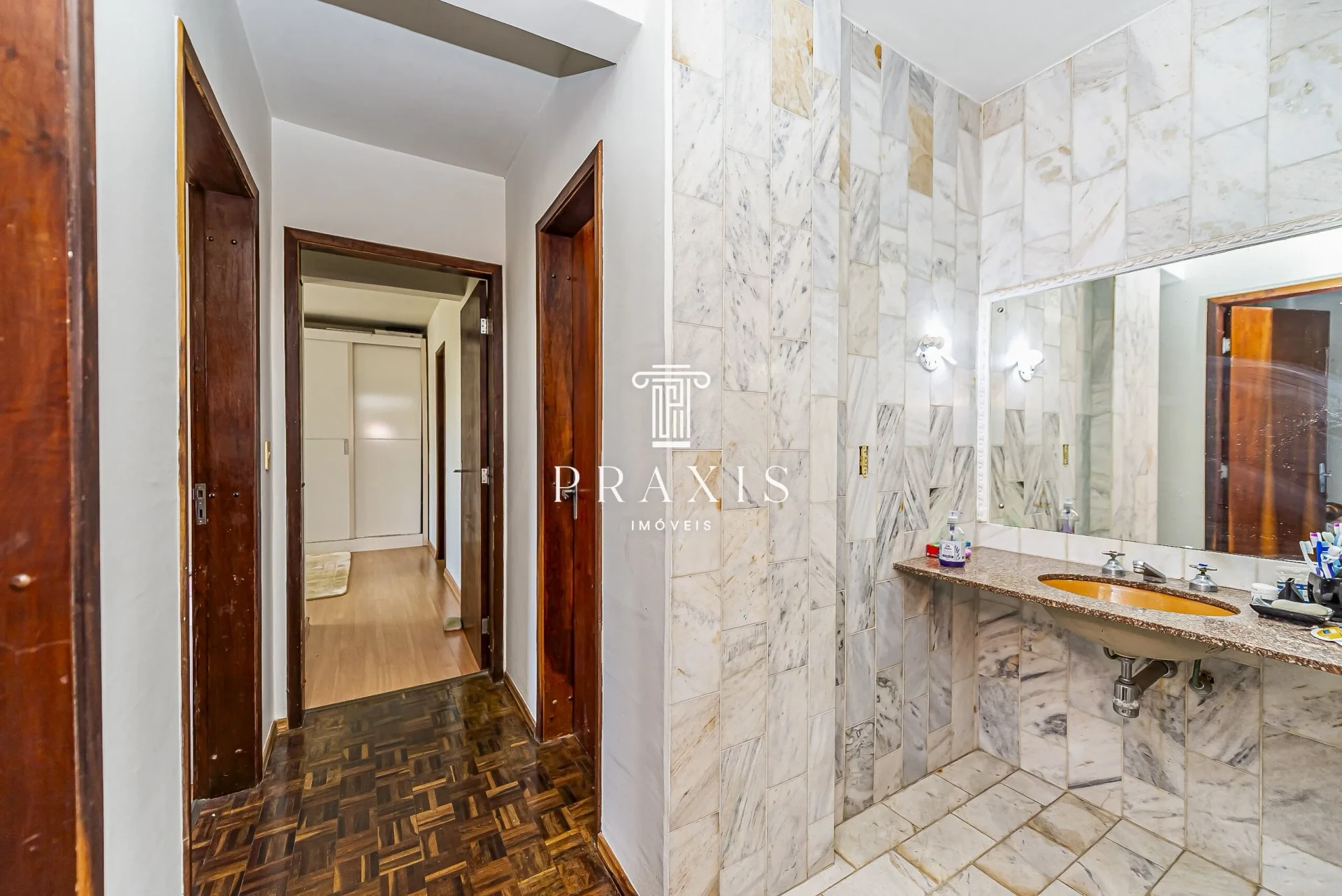 Furnished 3-bedroom apartment with 164 m² and parking — photo 41