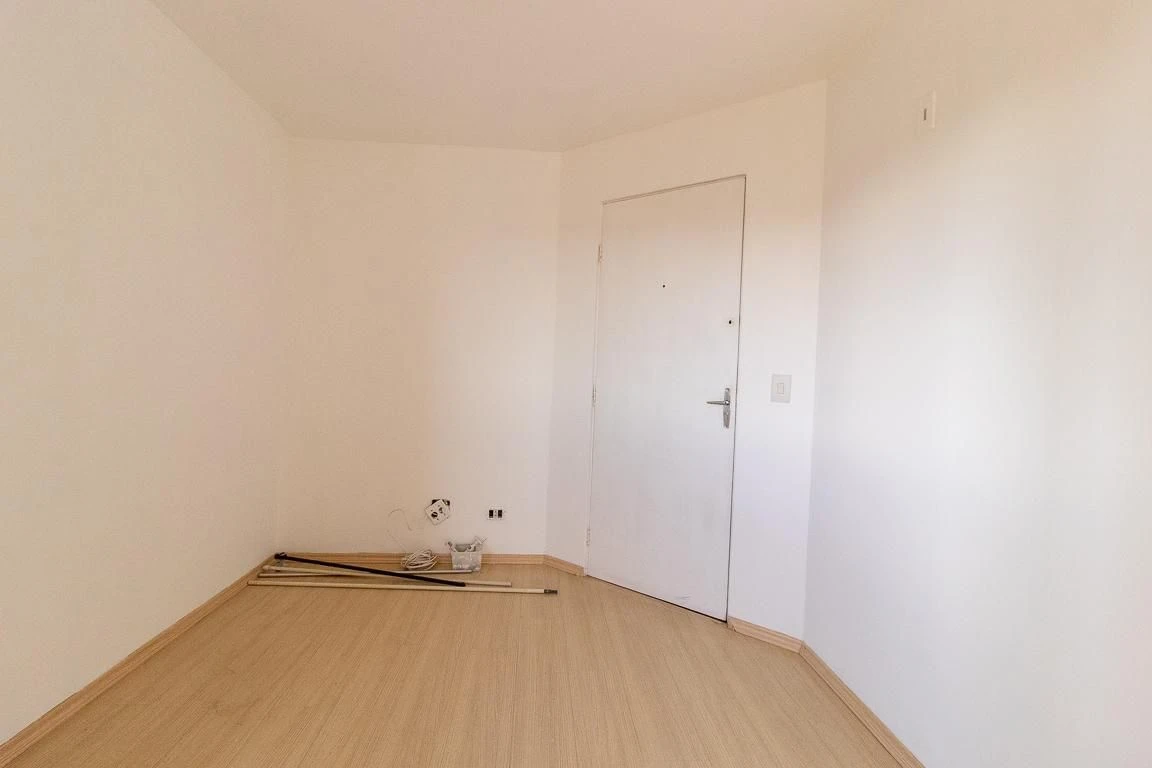 Apartment, 32 m², with wood or laminate floors — photo 20