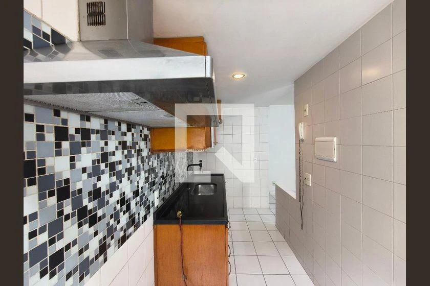 2-bedroom apartment in a building with a gym — photo 21