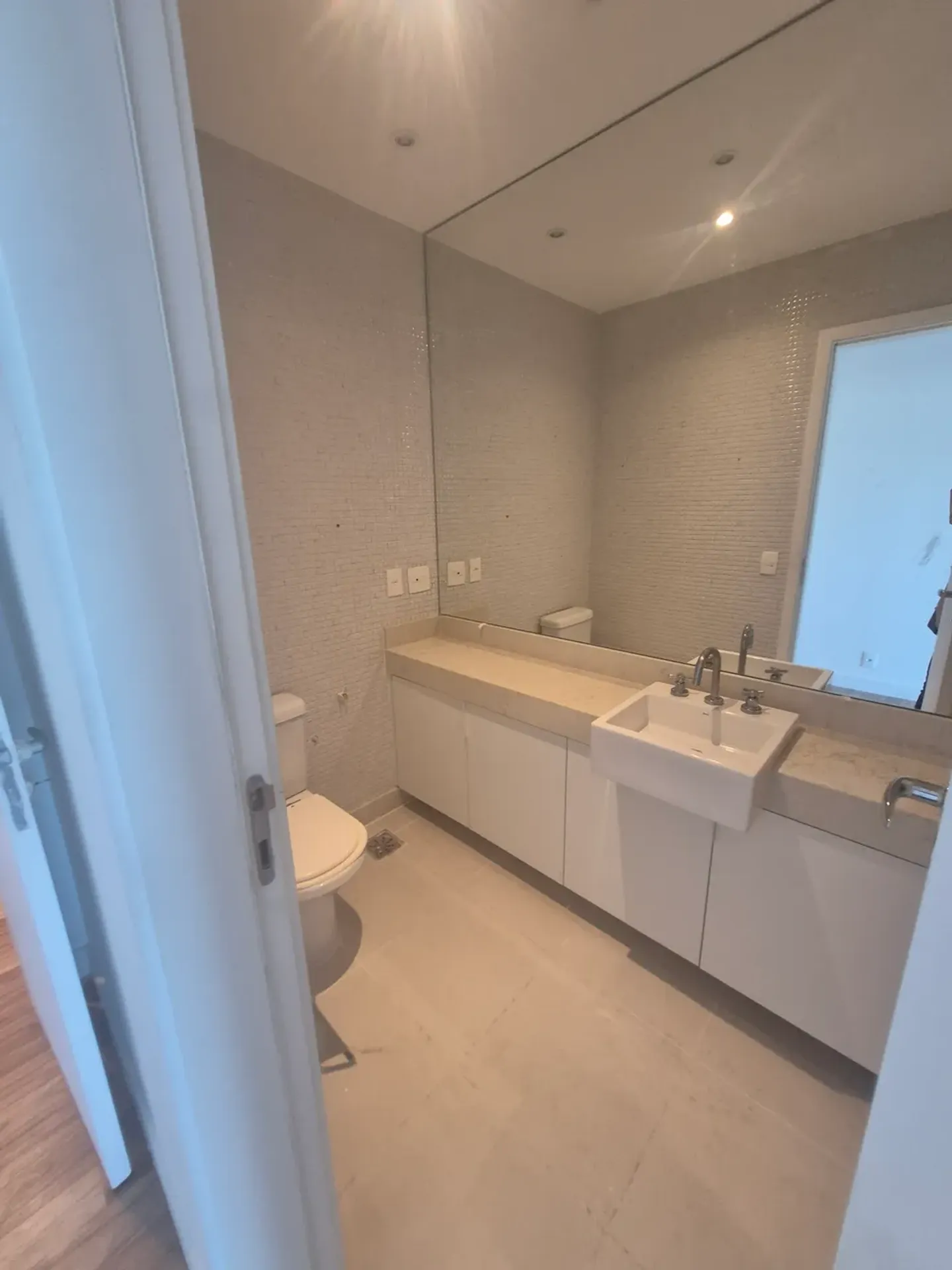 Furnished apartment with 5 bedrooms and shared pool area — photo 30