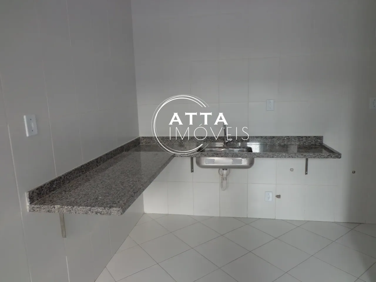 Casa con 3 dormitorios y 2 baños y 1 plaza de aparcamiento — photo 2