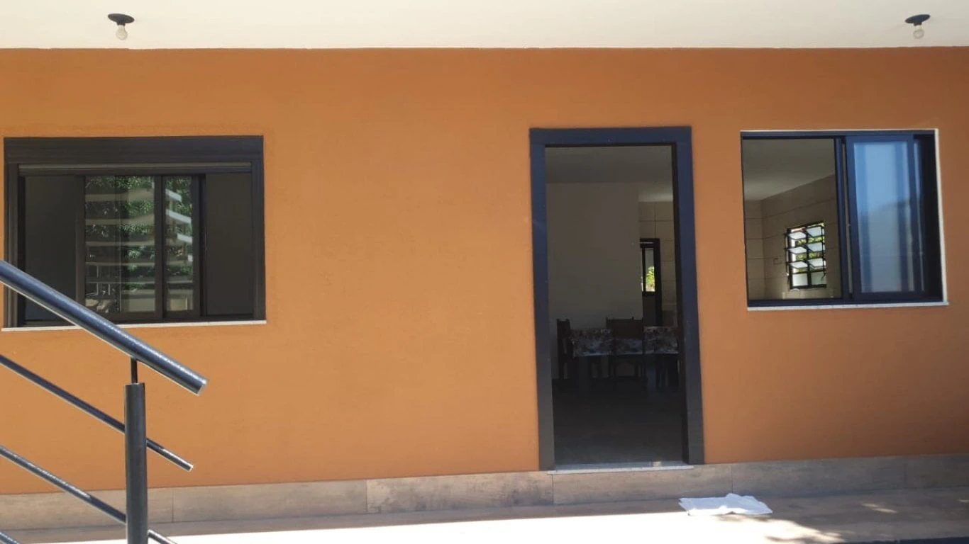 Wood or laminate floors in a 3-bedroom house, 84 m² — photo 19