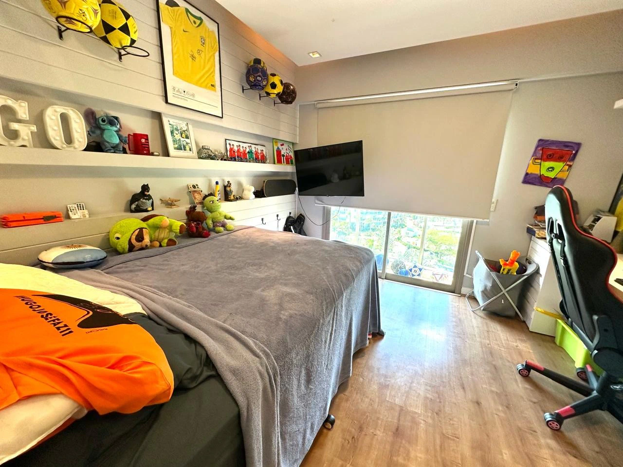 Furnished apartment, 233 m², with a walk-in closet — photo 13