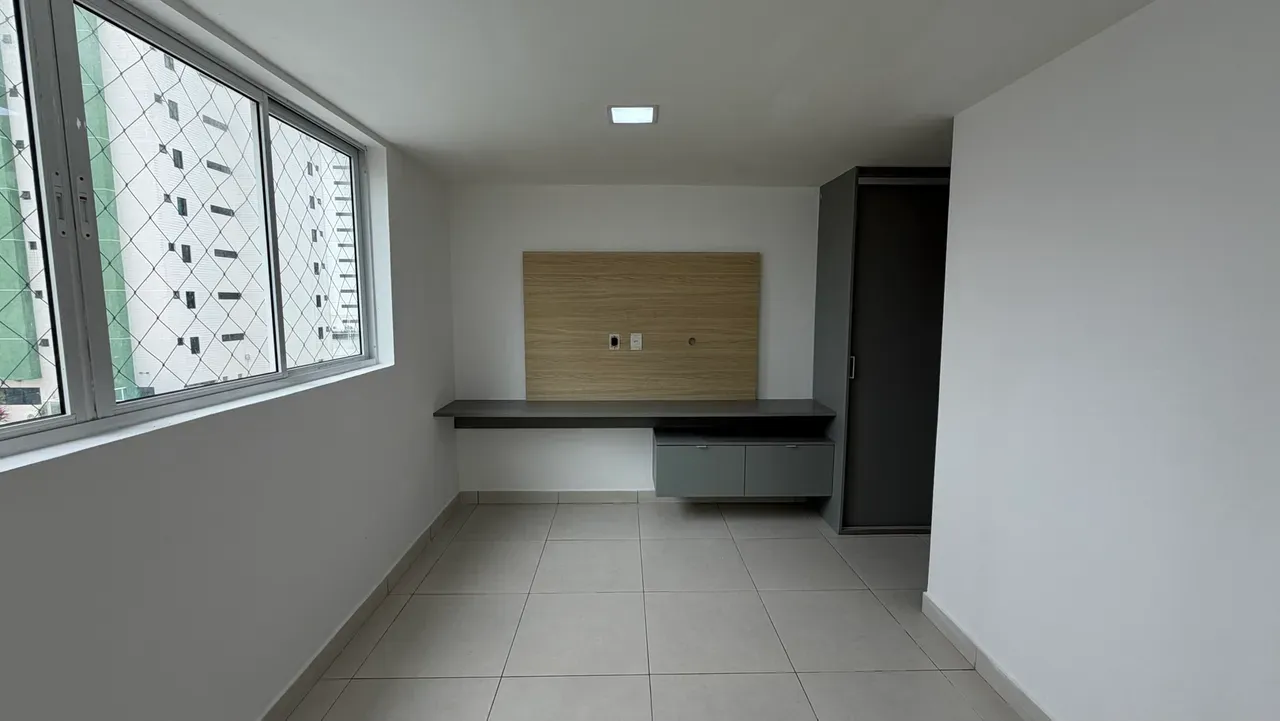 Apartamento com 4 quartos e 2 vagas no 3º andar