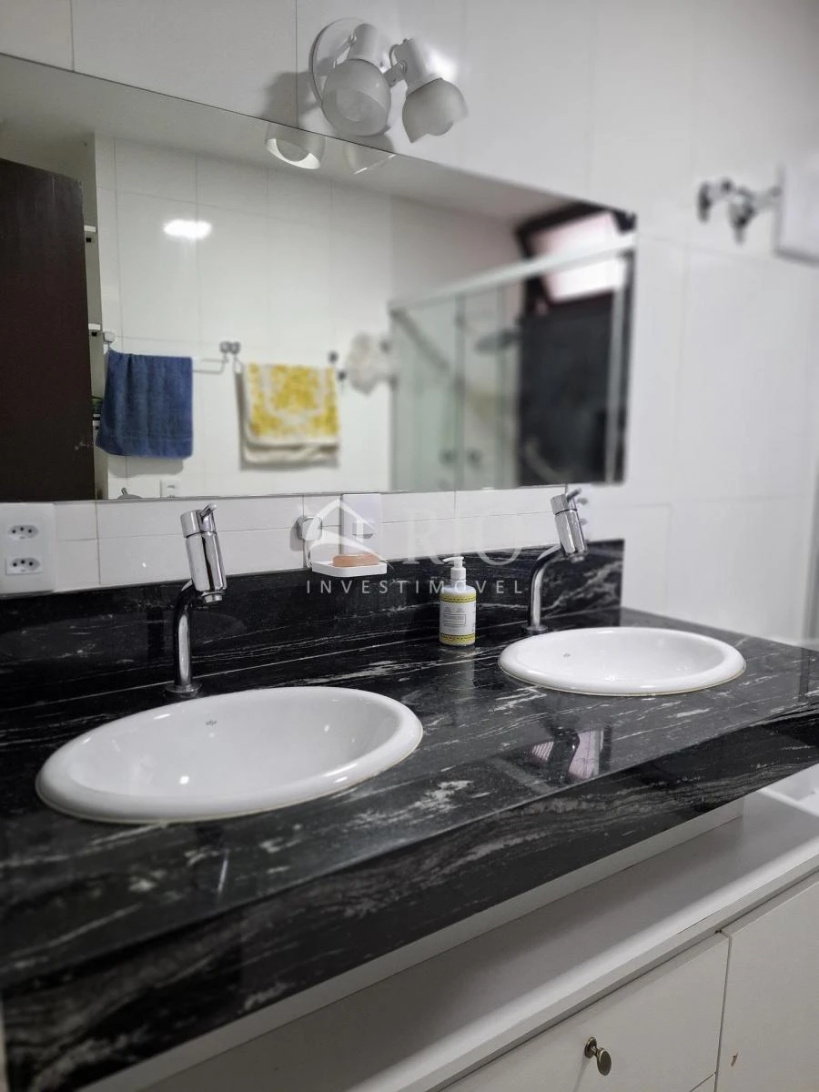 Unfurnished house with 4 bedrooms and 6 bathrooms, 945 m² — photo 29