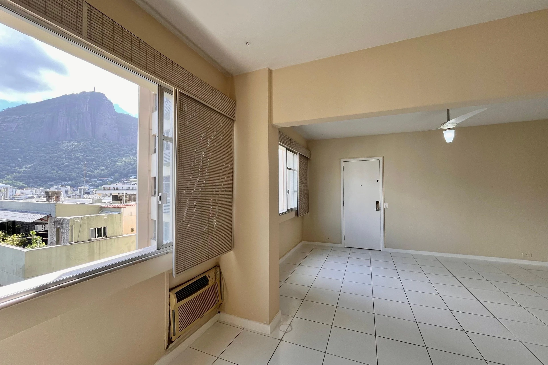 Unfurnished 2-bedroom rental apartment with 2 baths — photo 27