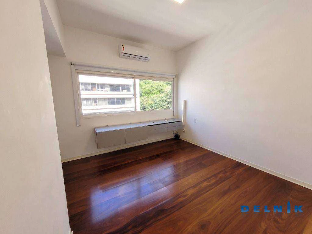 Apartamento com 3 quartos de 156 m² e vista cidade/montanhas — photo 12