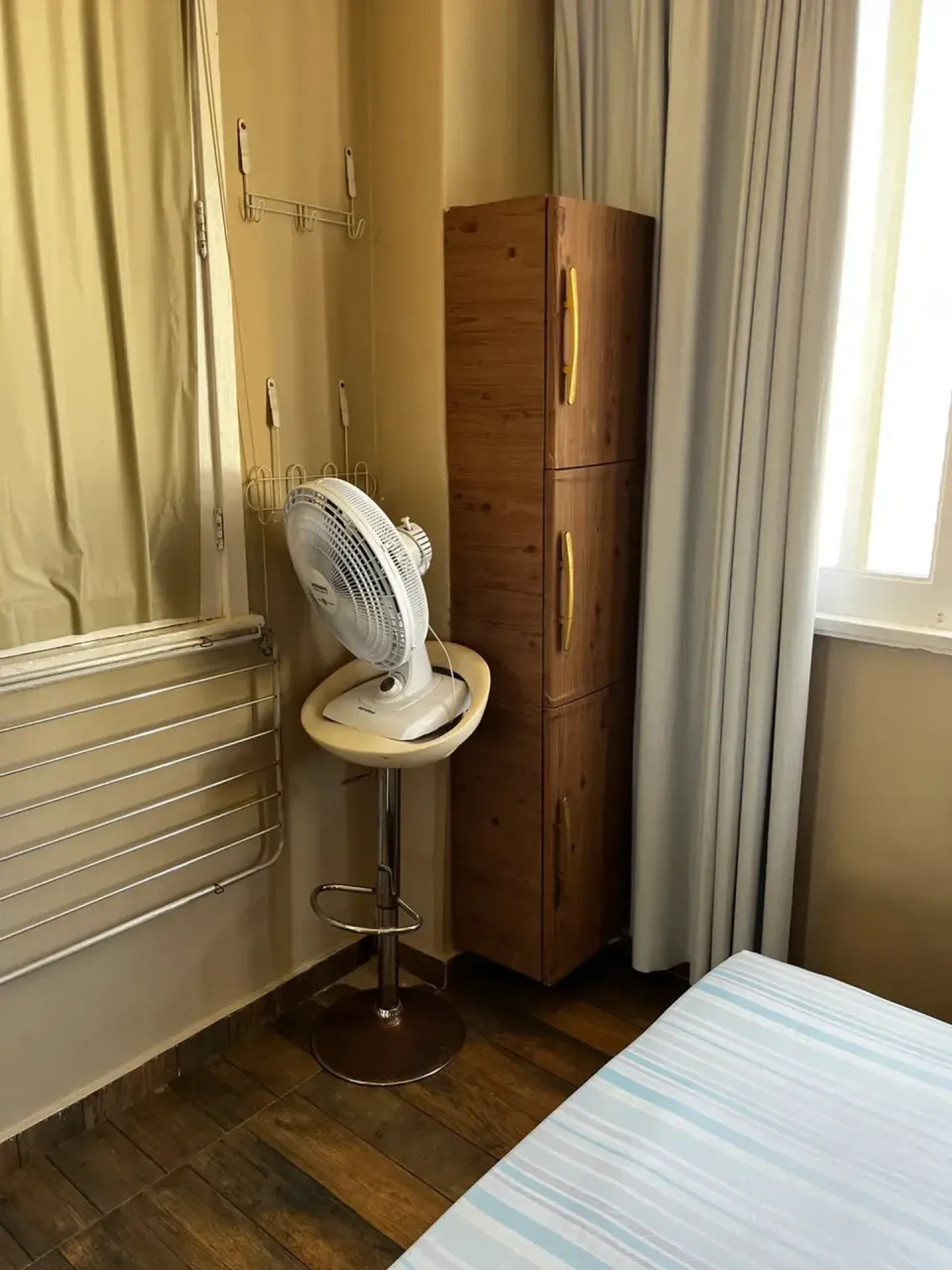 Furnished studio with 1 bedroom and 1 parking spot — photo 12