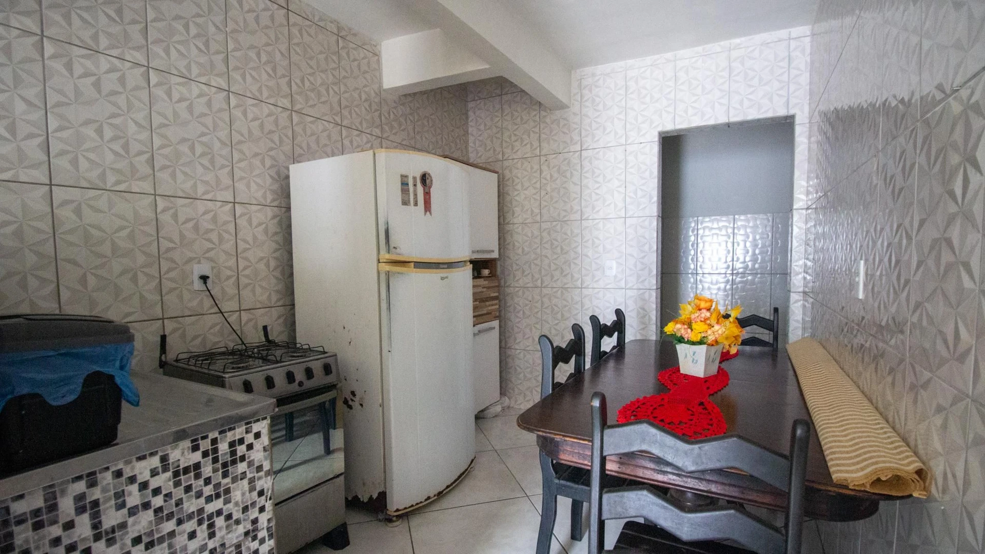 Furnished 1-bedroom apartment with 2 bathrooms — photo 5