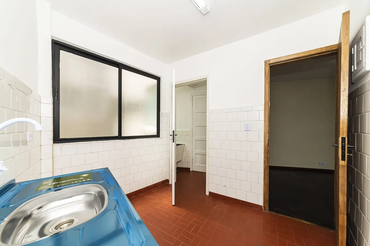 65 m² apartment with 2 bedrooms and separate kitchen — photo 9
