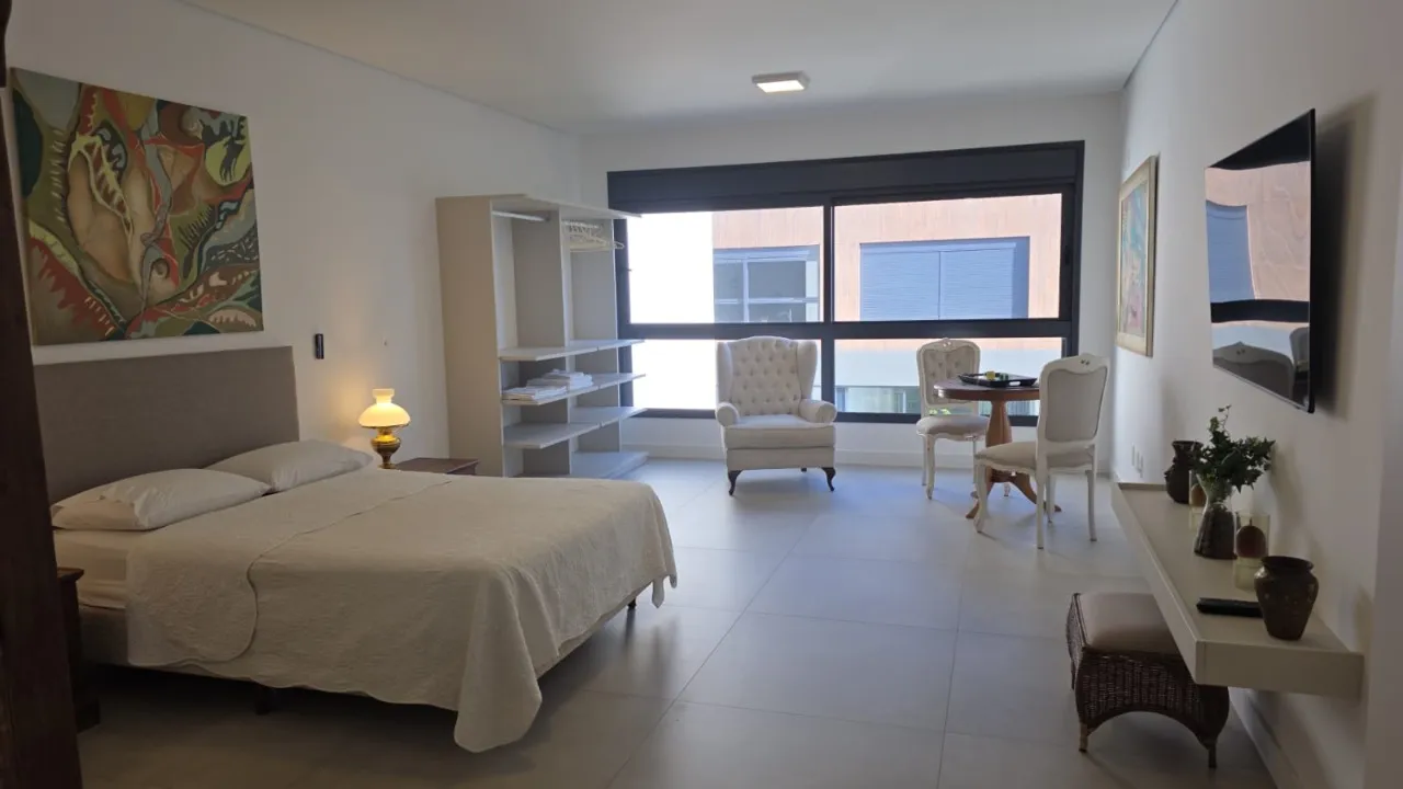 Furnished 63 m² apartment with 1 bedroom and private garden