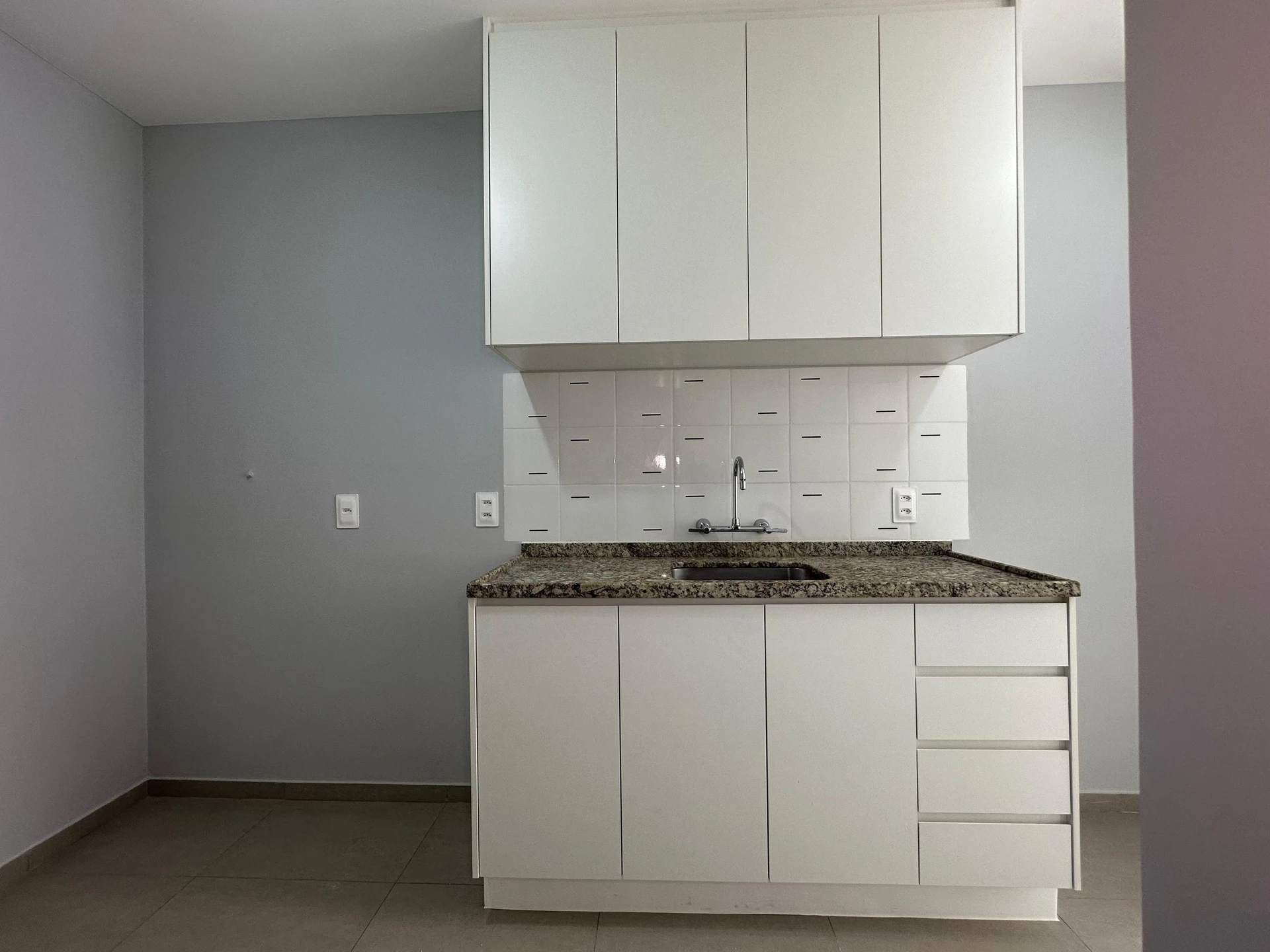 Квартира 82 м² із заскленим балконом та видом на гори — photo 55