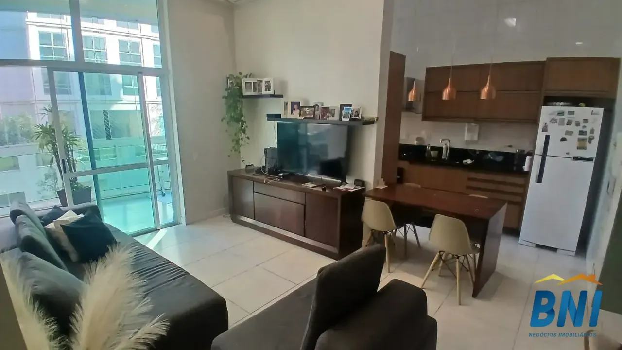 Apartamento de 2 quartos com cozinha integrada e varanda — photo 2