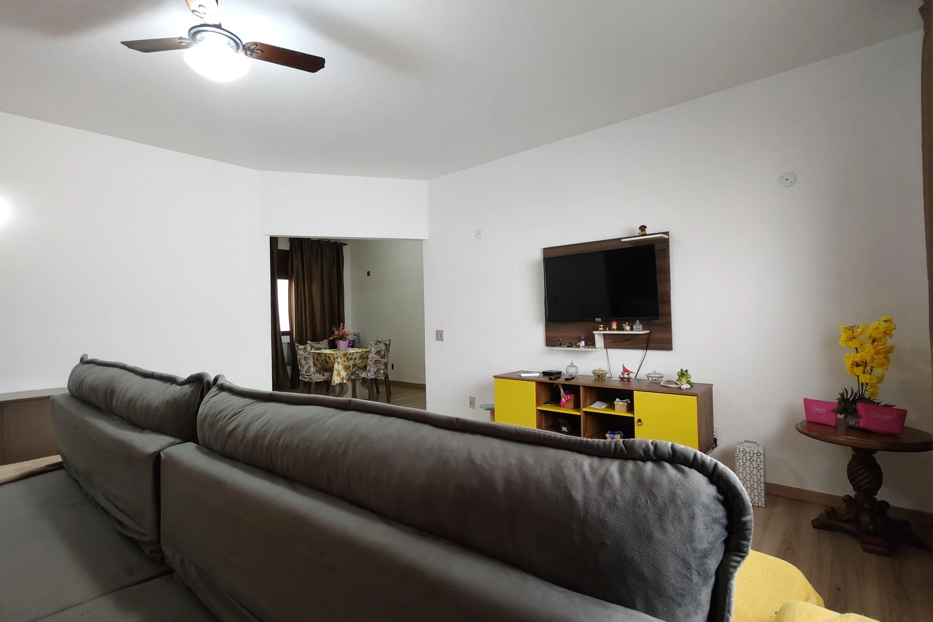 Jacuzzi y 3 dormitorios: casa de 742 m² — photo 34