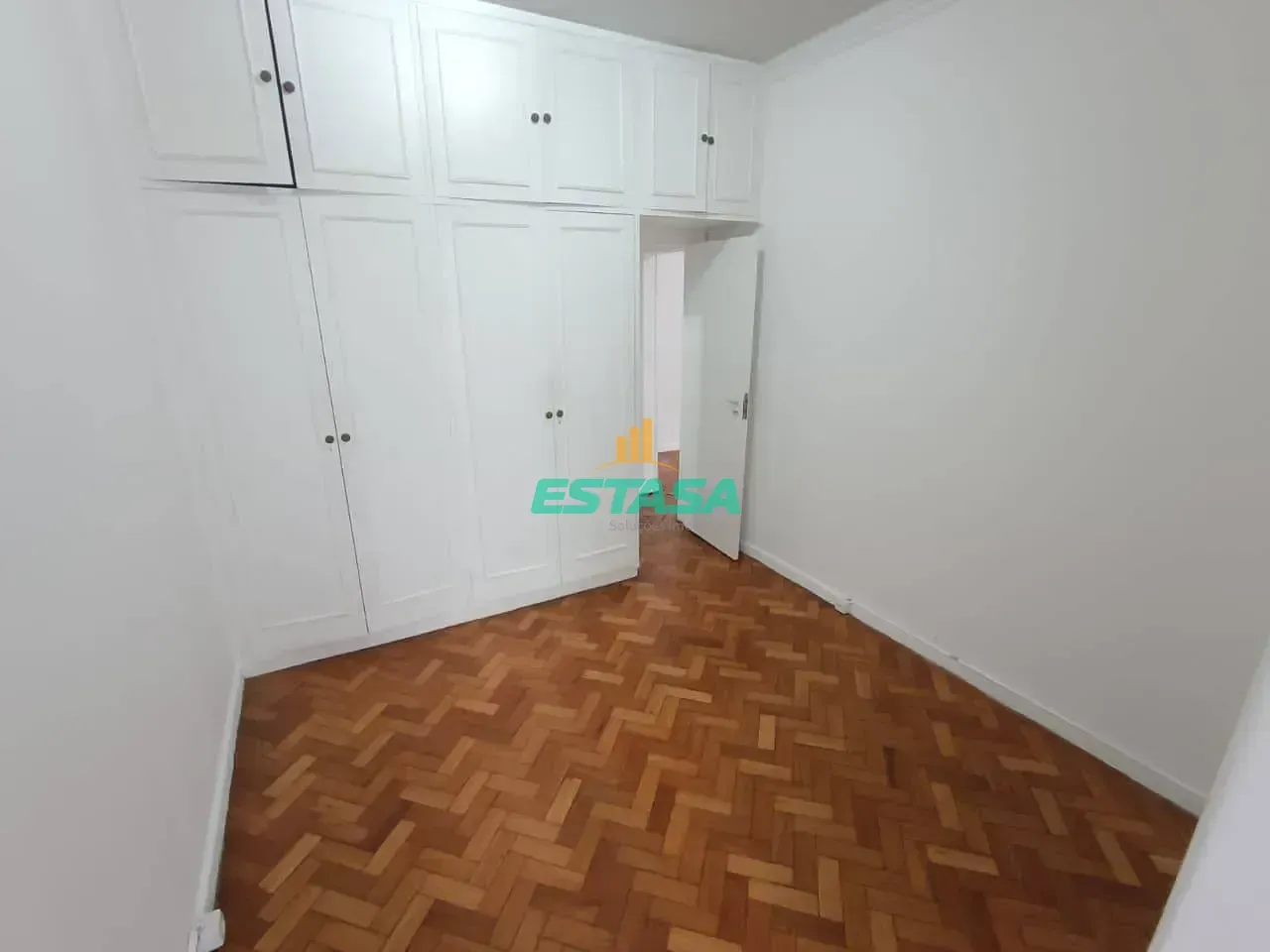 Дерев'яна підлога або ламінат та 2 спальні: квартира 75 м² — photo 3