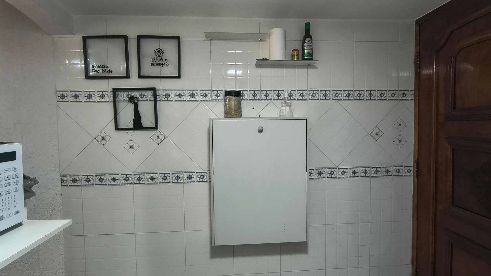 Furnished 1-bedroom apartment with 1 bathroom — photo 13