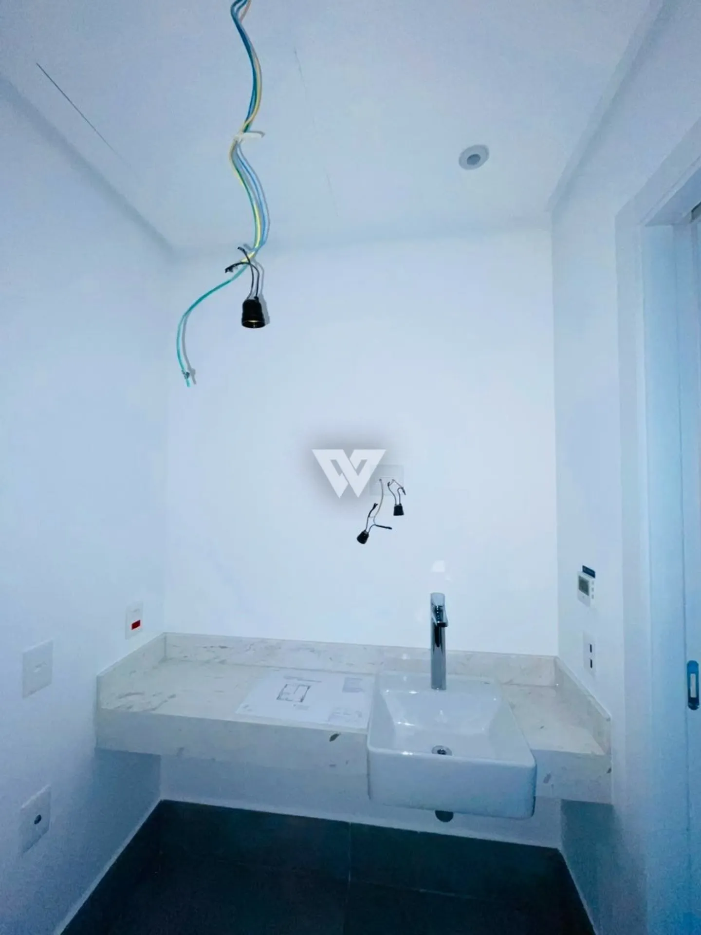 Apartment, 42 m², with a glass-enclosed balcony — photo 35
