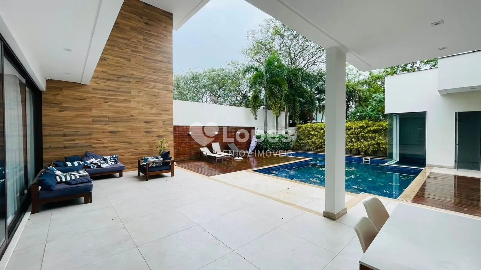 Furnished house with 5 en-suite bedrooms 600 m² — photo 10