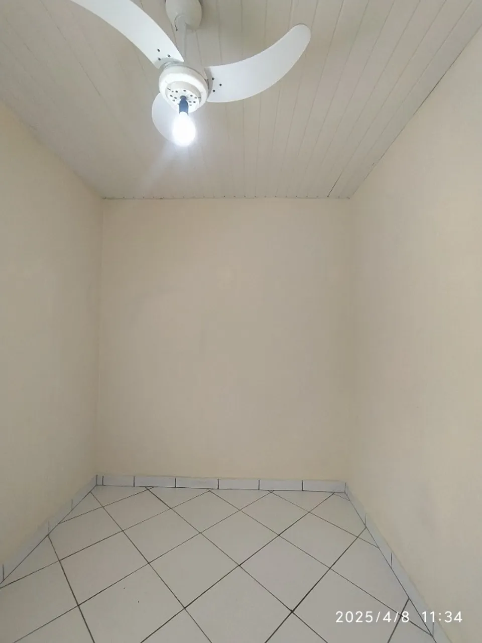 Casa sem mobília com 3 quartos e 1 banheiro — photo 17