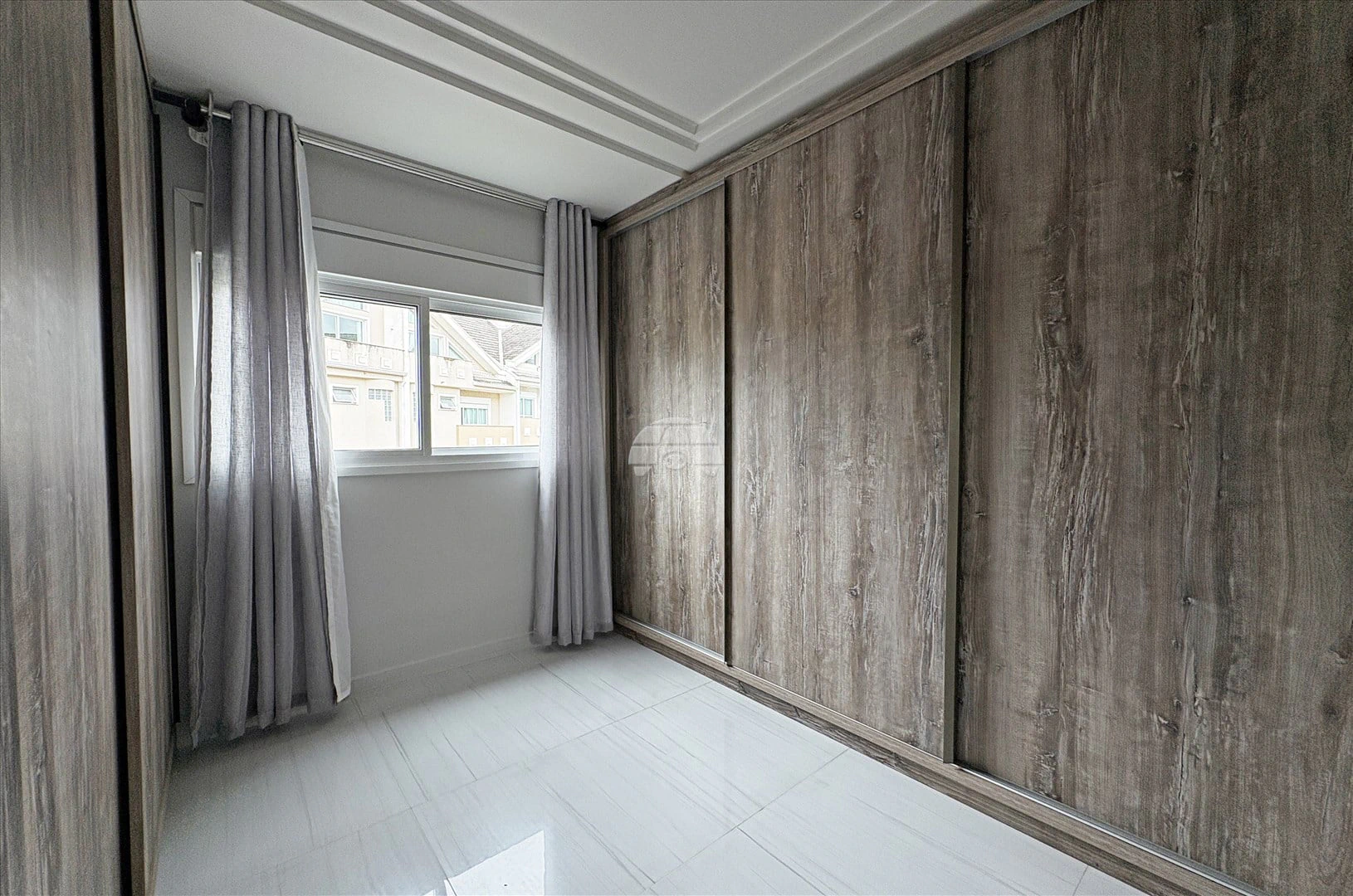 Casa, 172 m², com varanda envidraçada — photo 25