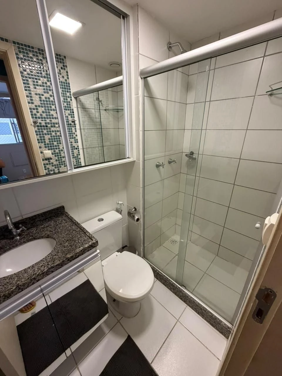 2-bedroom apartment with a washing machine — photo 11