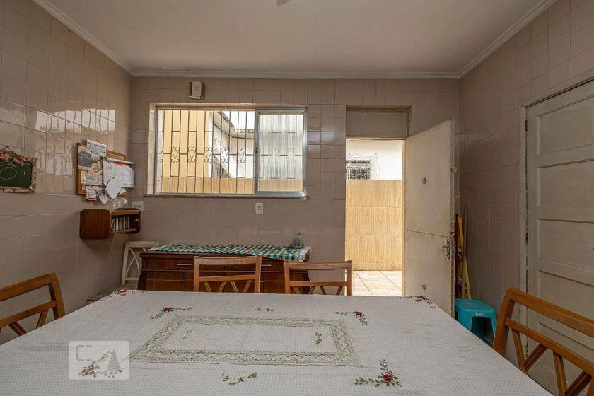 Furnished house with 4 bedrooms and parking for 4 cars — photo 32