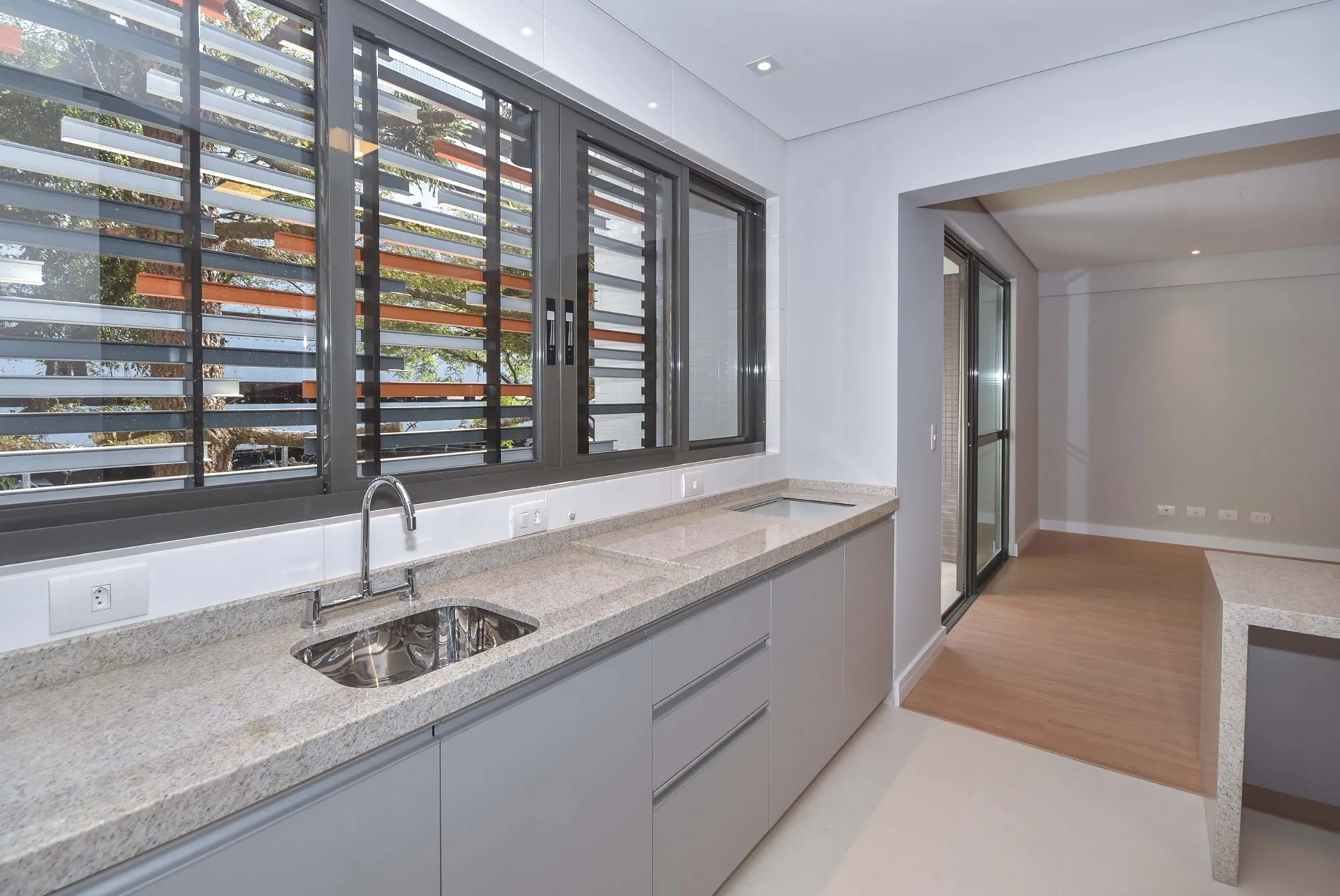 3-bedroom apartment with 182 m² and 2 parking spaces — photo 15
