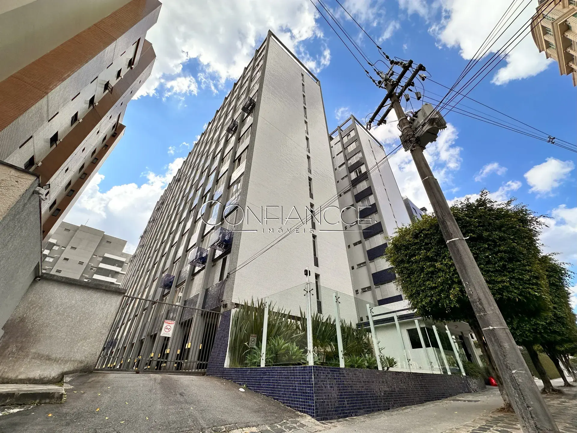 Apartamento en alquiler con 3 habitaciones y 137 m² — photo 23