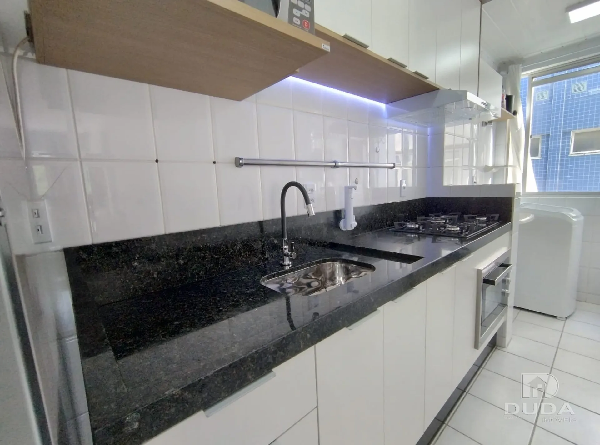 Apartamento amueblado de 2 dormitorios con plaza — photo 2