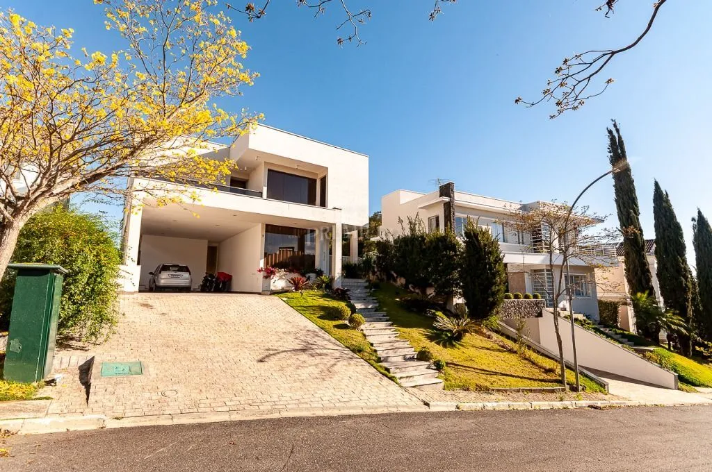 Furnished house with 4 bedrooms across 1167 m² and 8 spots — photo 119