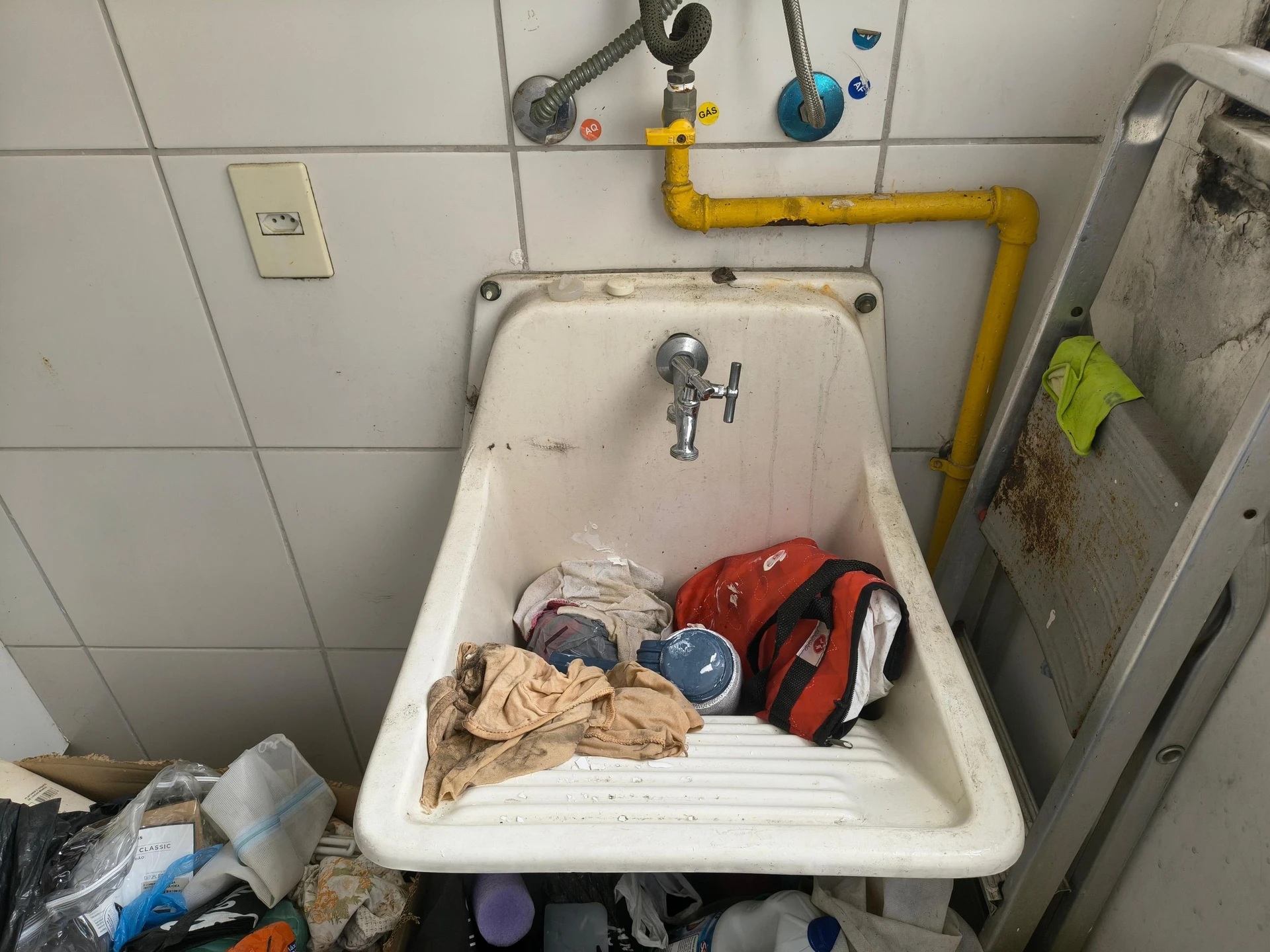 2-bedroom apartment in a building with a gym — photo 5