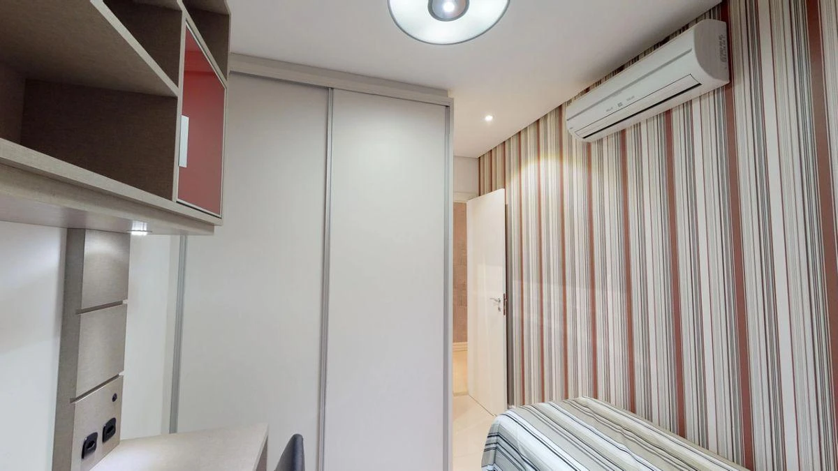 48 m² apartment with a home office and a washing machine — photo 3