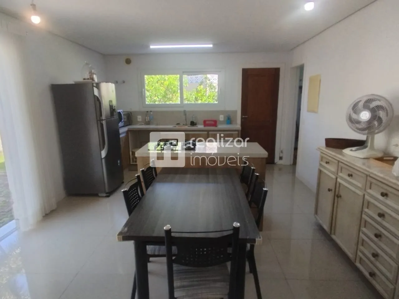 Furnished house with 4 bedrooms and 190 m² plus a garden — photo 6