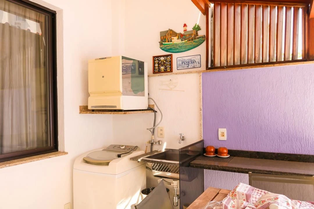 Furnished 2-bedroom apartment with a private garden — photo 21