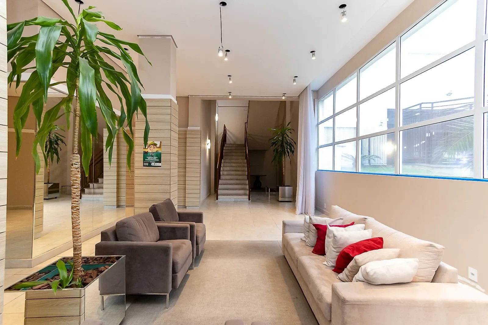 2-bedroom 63 m² apartment with a glass balcony — photo 100