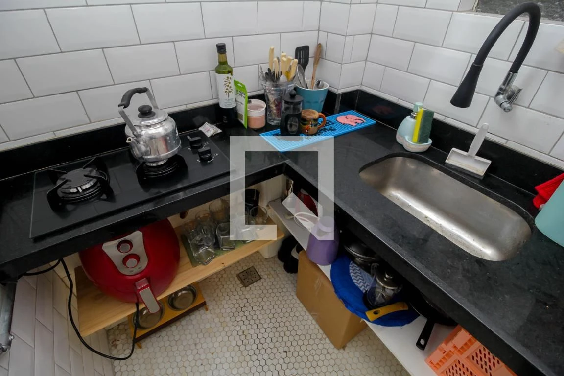 Furnished studio, 32 m², with a home office — photo 20