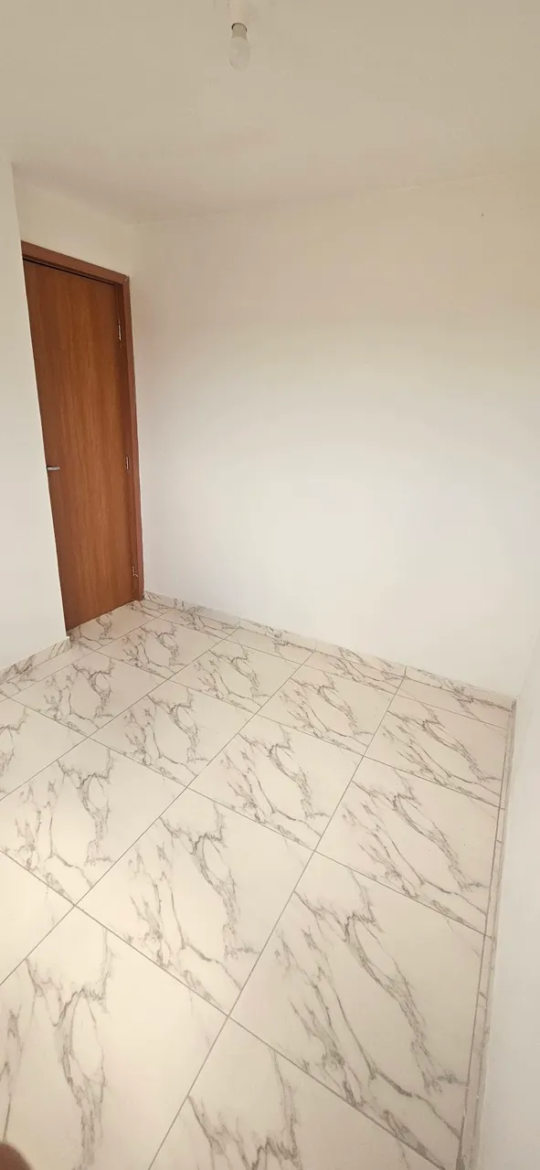 2-bedroom apartment in a building with a gym — photo 7