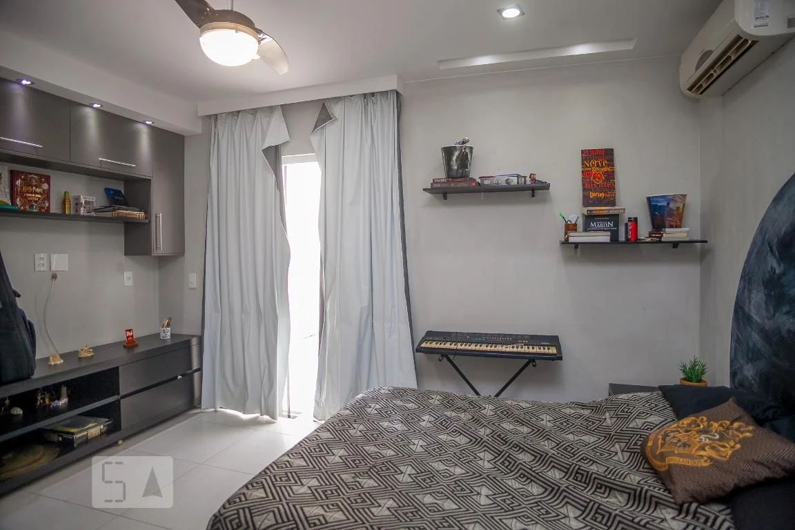 Власний басейн та 4 спальні: будинок 330 м² — photo 18