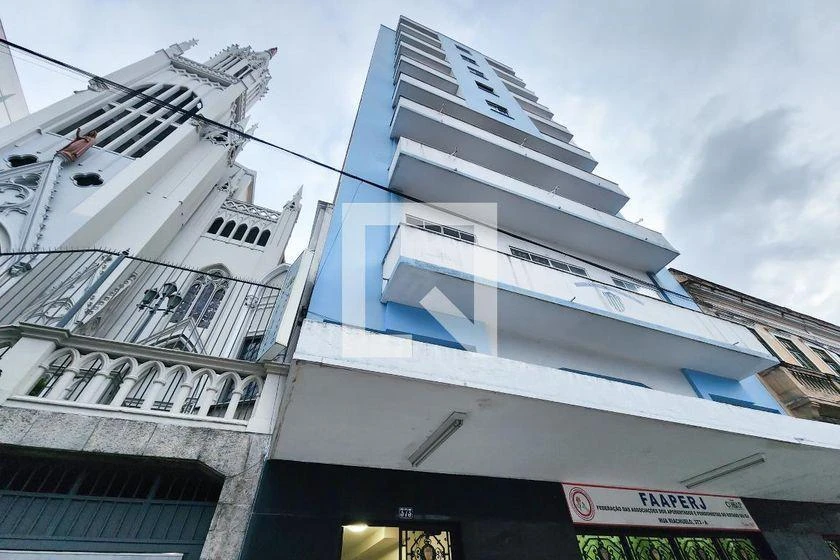 Furnished 2-bedroom apartment with 84 m² — photo 26