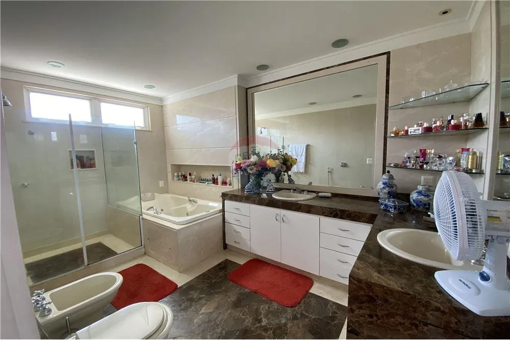 Furnished house with 4 bedrooms and 508 m² — photo 19